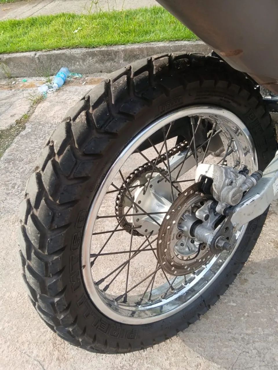 Vendo em perfeito estado quitada selada  - Foto 5