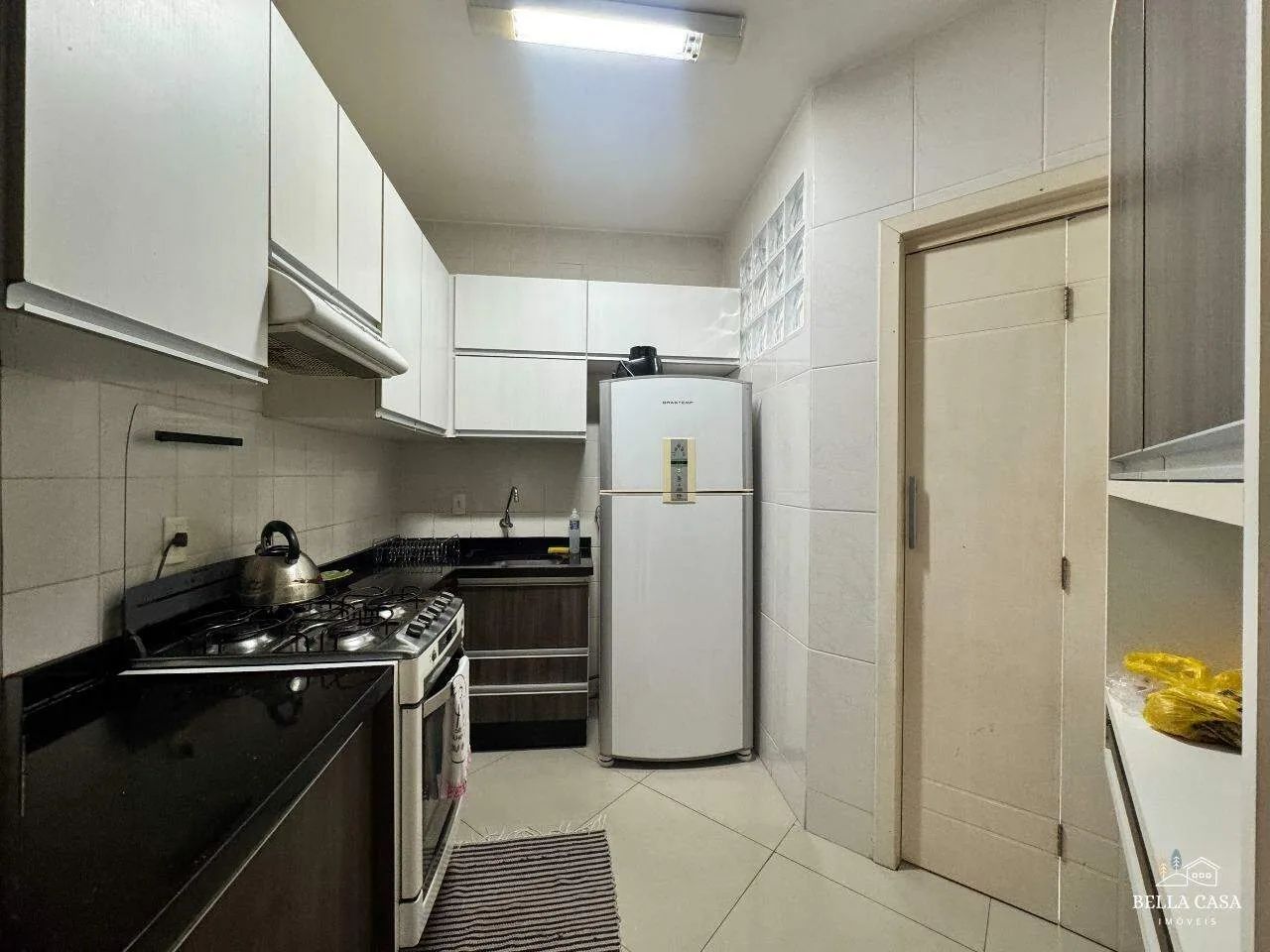 Apartamento com 03 quartos no bairro Floresta - Foto 2