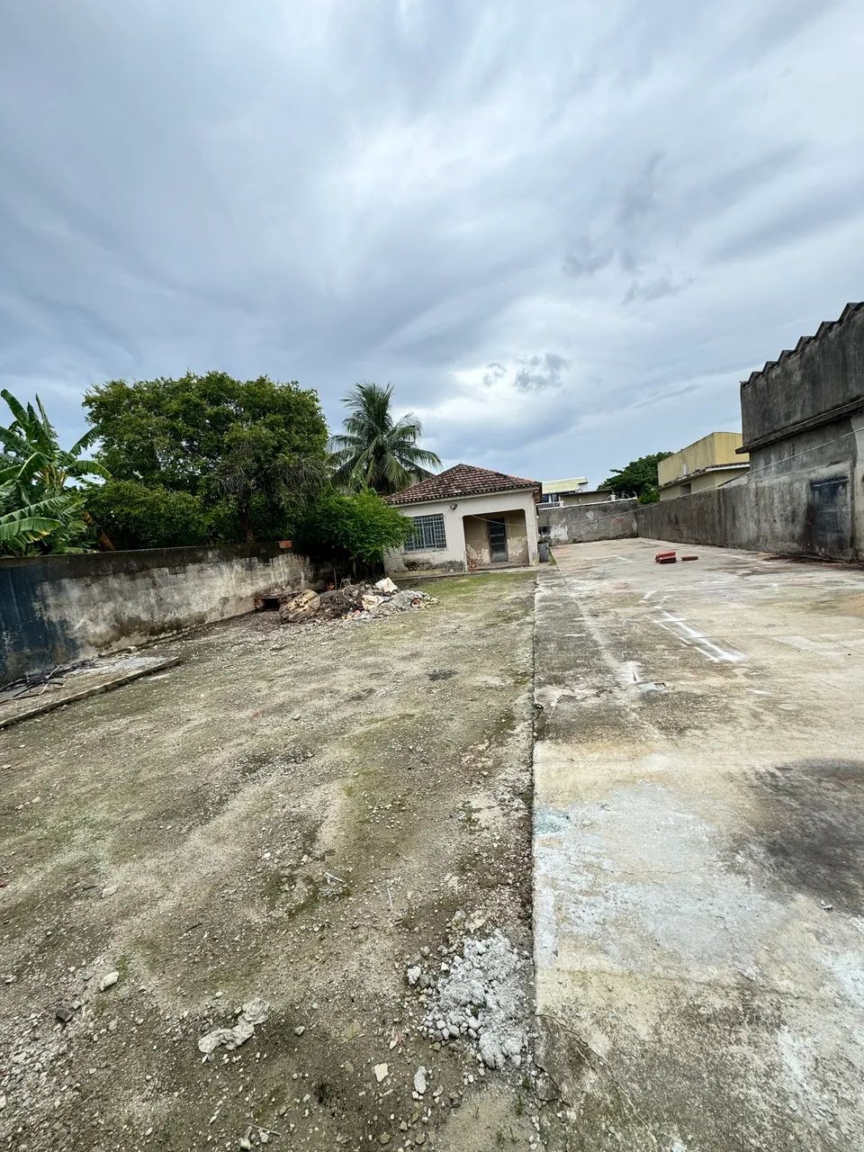 ALUGO ESTE TERRENO/VENDO ELE COMPLETO OU METADE DELE - Foto 2