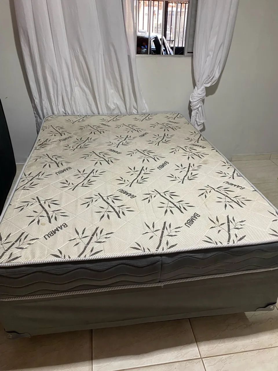 Cama semi nova  - Foto 2