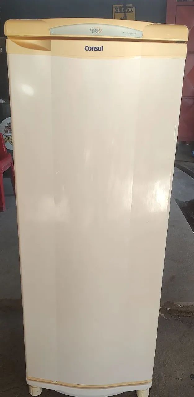 GELADEIRA CONSUL SEMI NOVA COM DEGELO AUTOMÁTICO 
