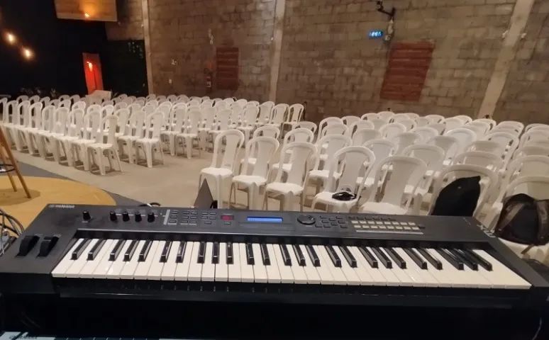 Teclado Yamaha MX61   - Foto 3