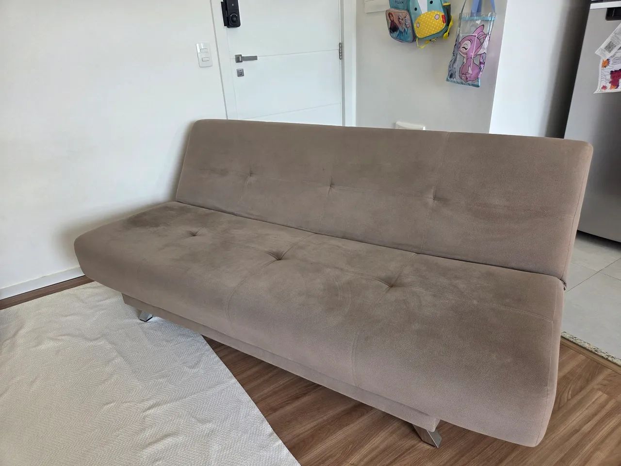 Sofá-Cama 1,90 m com Molas Ensacadas - Usado em Bom Estado
