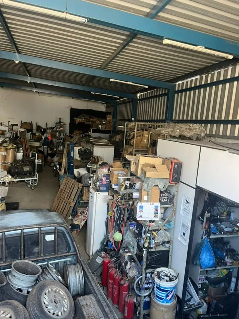 Galpão Comercial de 200m² à Venda em Ibirité - Foto 3