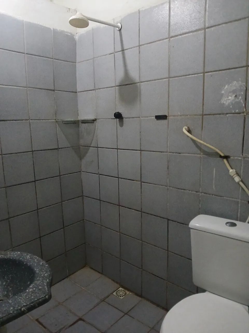 alugo quarto.  - Foto 3