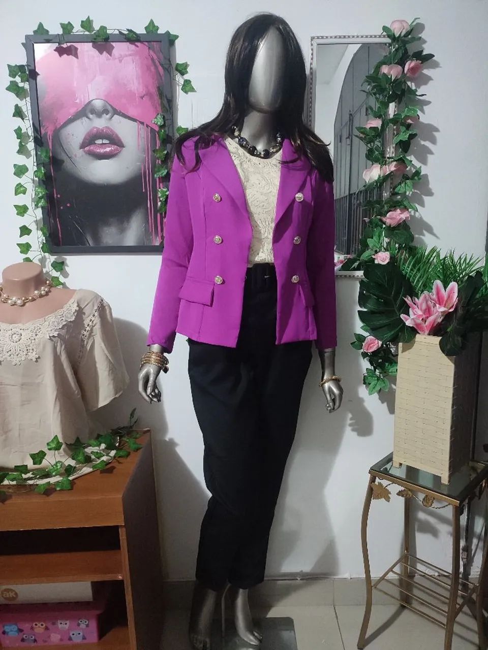 Blazer Feminino de Alfaiataria com Botões. - Foto 3