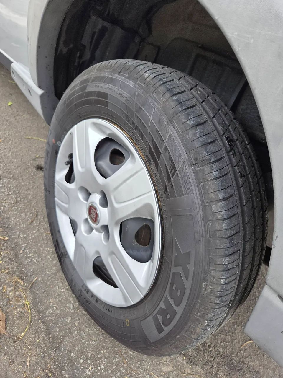 Fiat Strada Working 1.4 MPI Fire Flex 8V CE 2011 - Foto 2