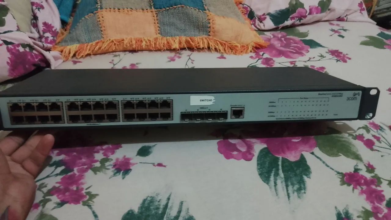 Switch 14-10 24  HP. Os 3 por 350 - Foto 2