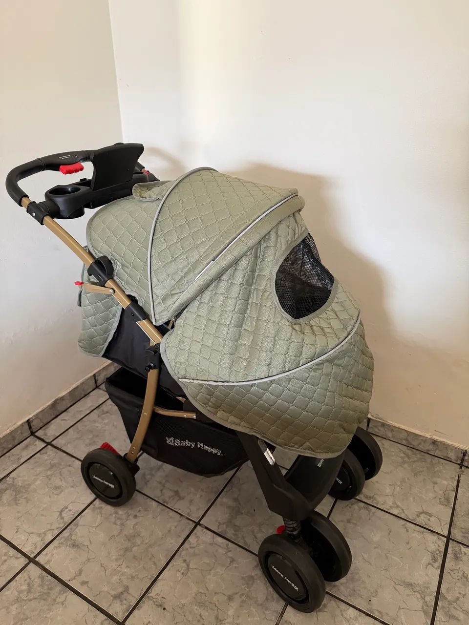 Carrinho de bebê com bebê conforto  - Foto 4