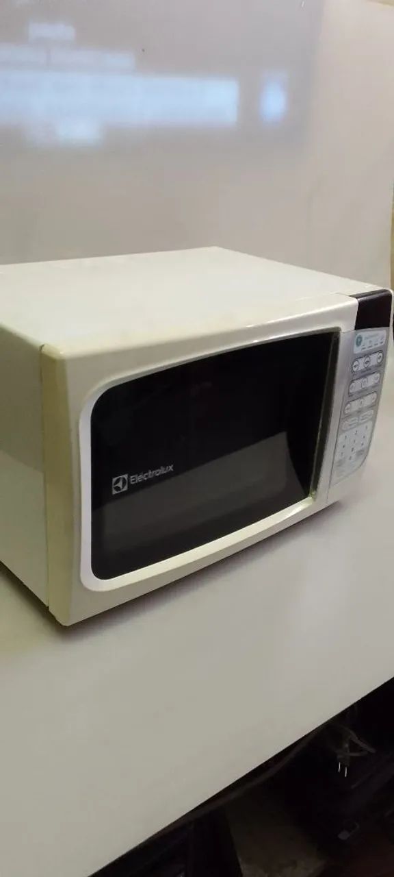 M8croondas Electrolux Mtd30 excelente estado