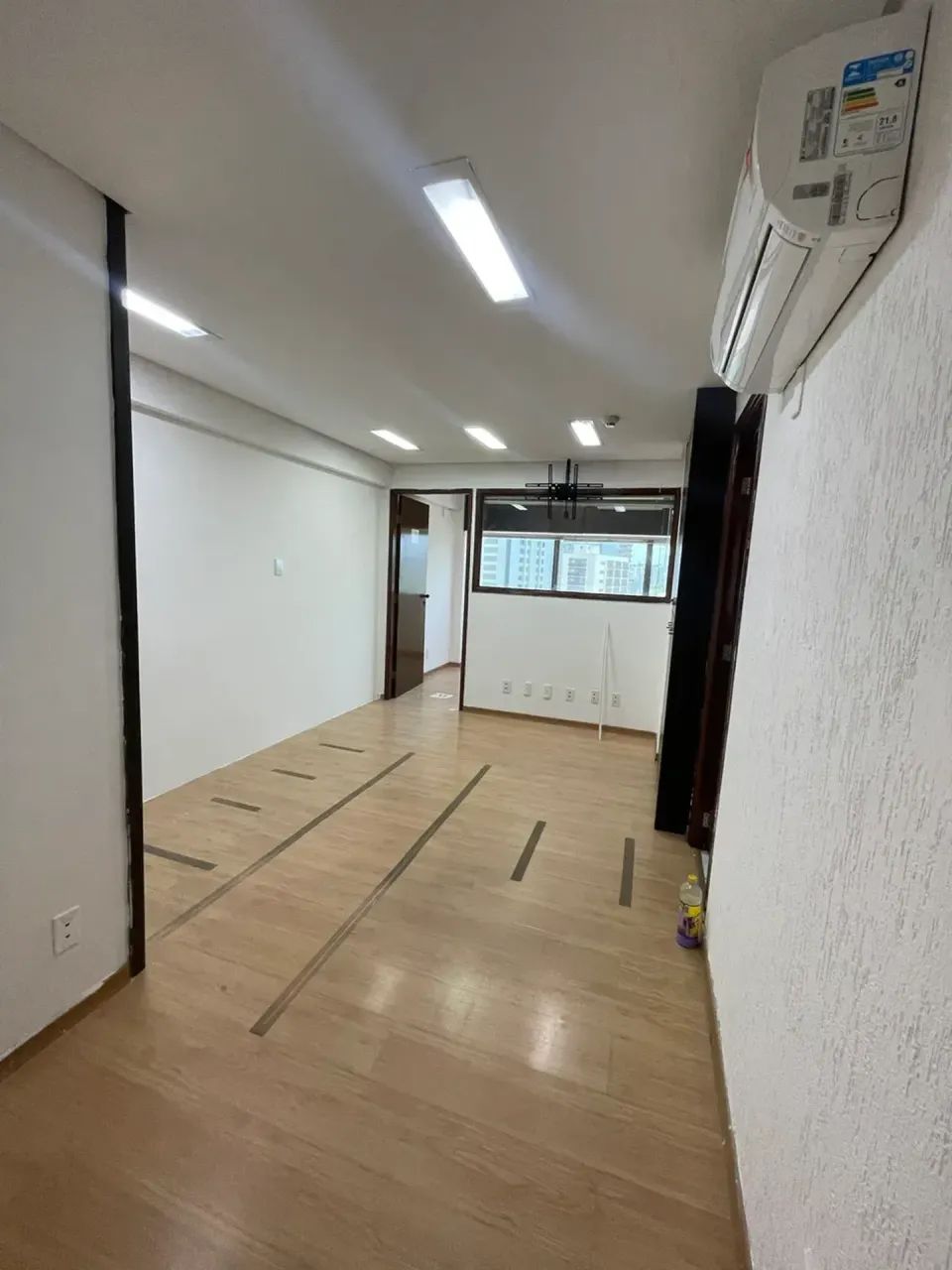 Linda sala comercial com 40 m2 para venda na Ilha do Leite, Recife - PE - Foto 5