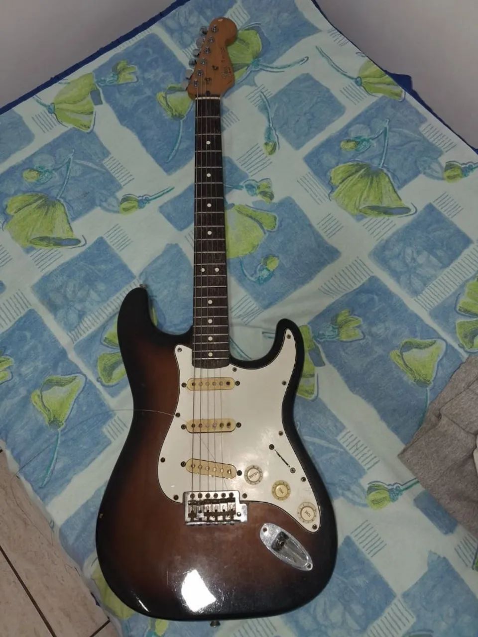 Guitarra Fender 