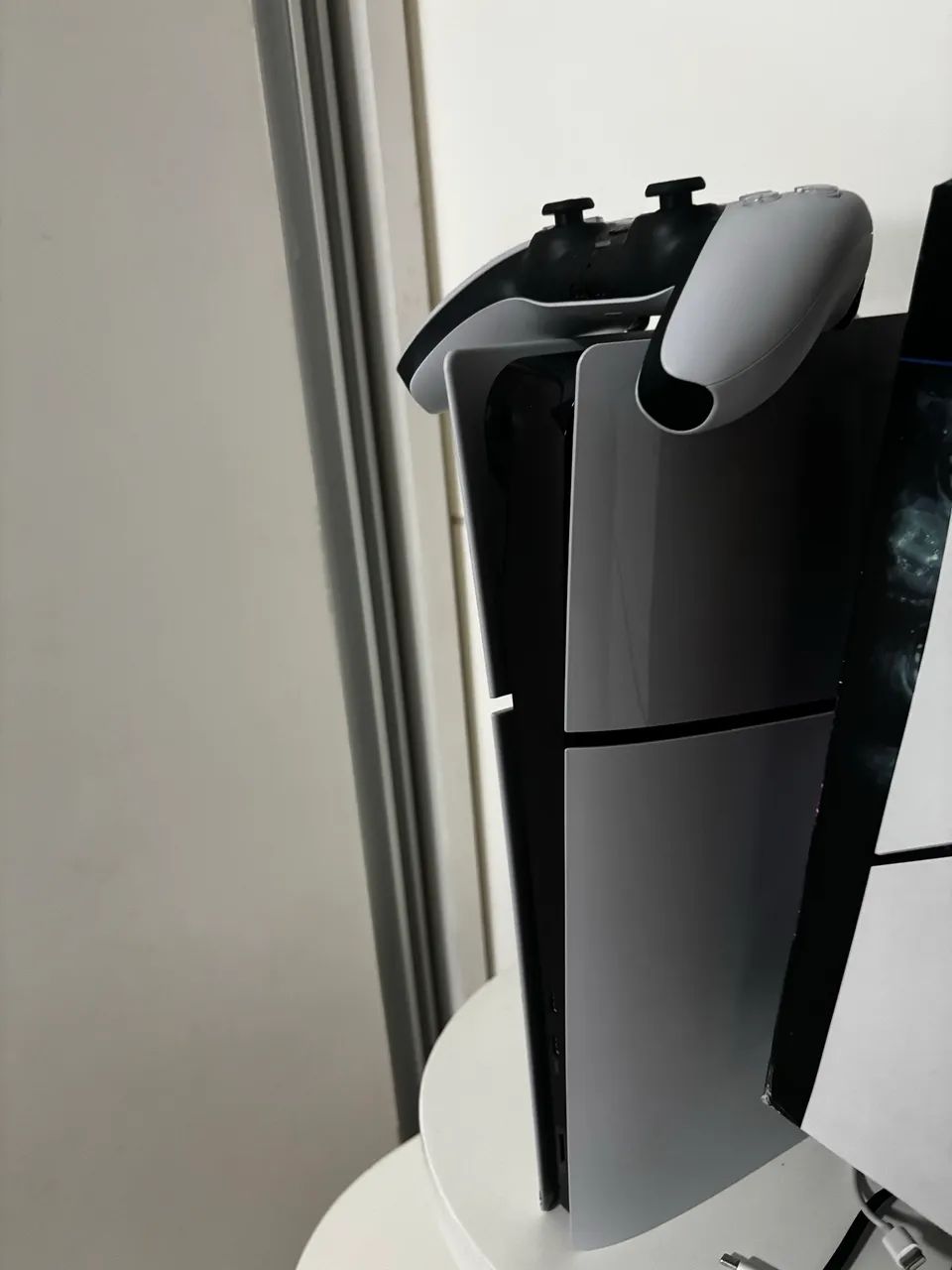 Ps5 Slim 1TB (Com controle) - Foto 3