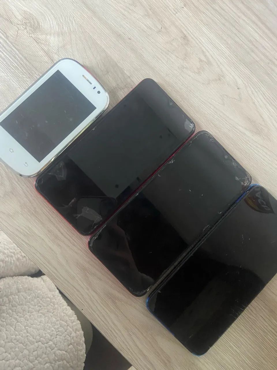 Vendo 4 celulares estragados  - Foto 2