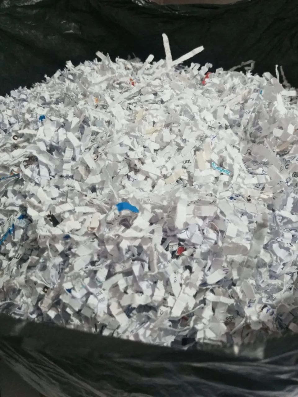 Papel Picado Triturado Para Enchimento Proteção Cestas 2 kg - Foto 3