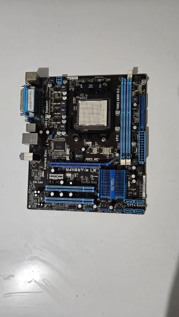 Placa-Mãe ASUS M4N68T-M LE (Socket AM3) - Liga Sem Vídeo