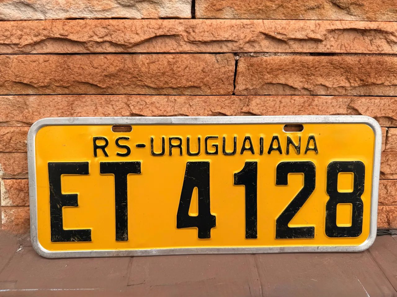 Placa amarela 