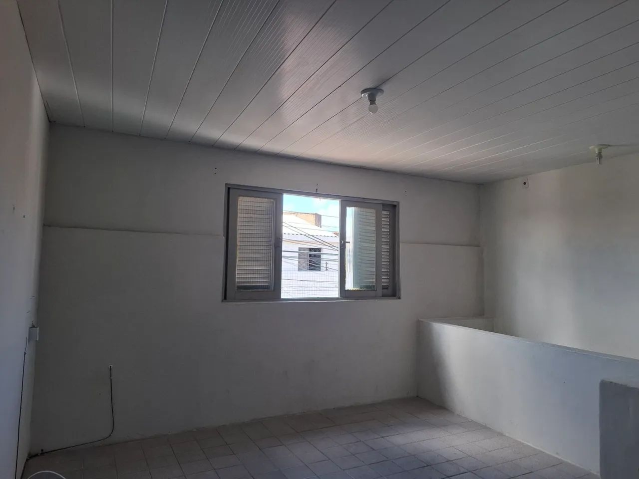 Alugo Casa RESIDÊNCIA  - Foto 2