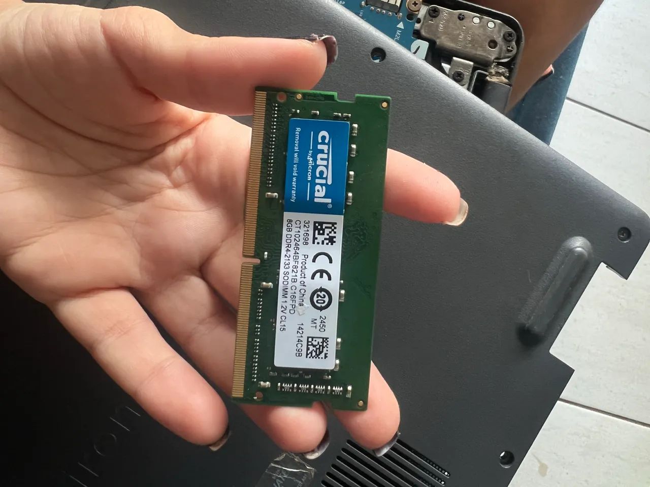 CRUCIAL DDR4 RAM MEMORY 8GB