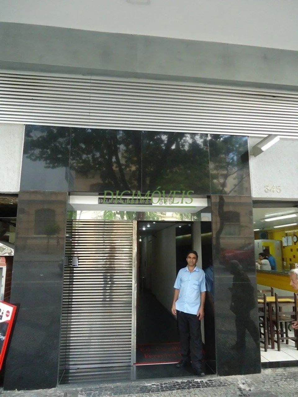 Próximo a Faculdade Direito UFMG e campus Saude UF - Foto 2