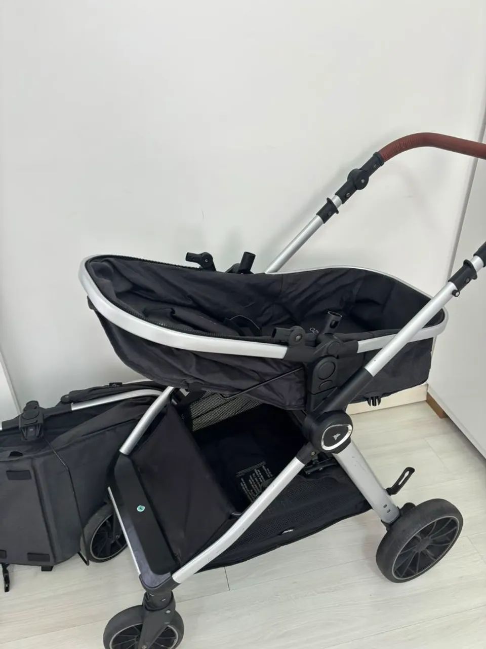 Carrinho de bebê + bebê conforto - Foto 5