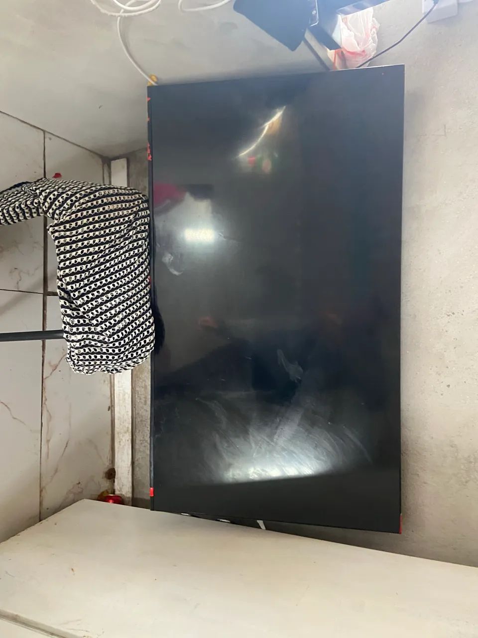 Vendo uma TV 55 polegadas 4K com entrada HDI pra retirada de peças reaproveitar - Foto 2