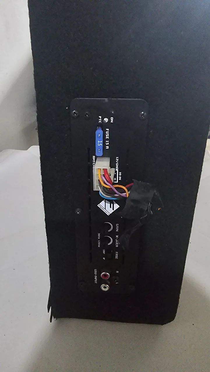 Caixa amplificada Falcon 12 polegadas.  - Foto 2