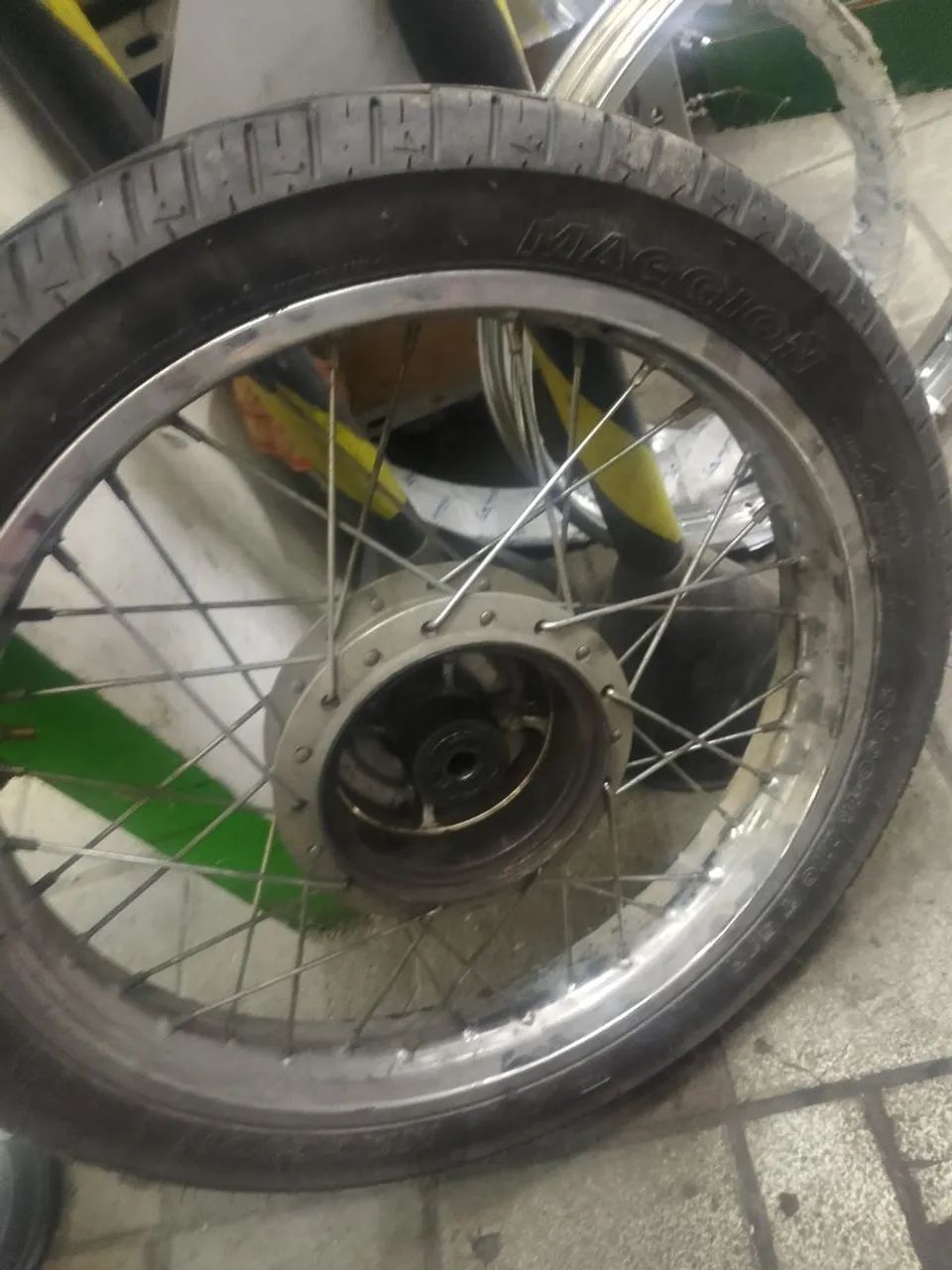 Roda Raiada com Pneu - Foto 2