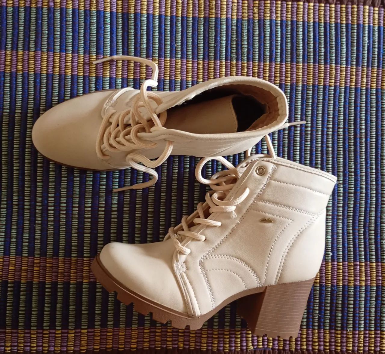 Bota couro - Foto 2