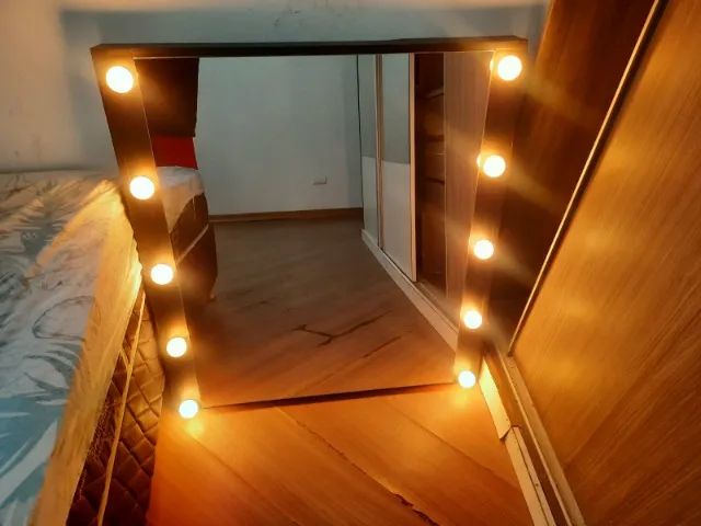 Espelho Camarim com Lampadas comum 0,90 A 0,70 L - Foto 2