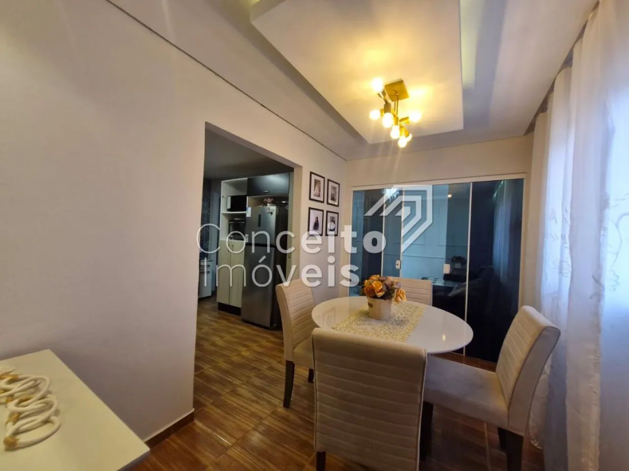 Residência com Edícula e Piscina - Santa Mônica - Foto 3