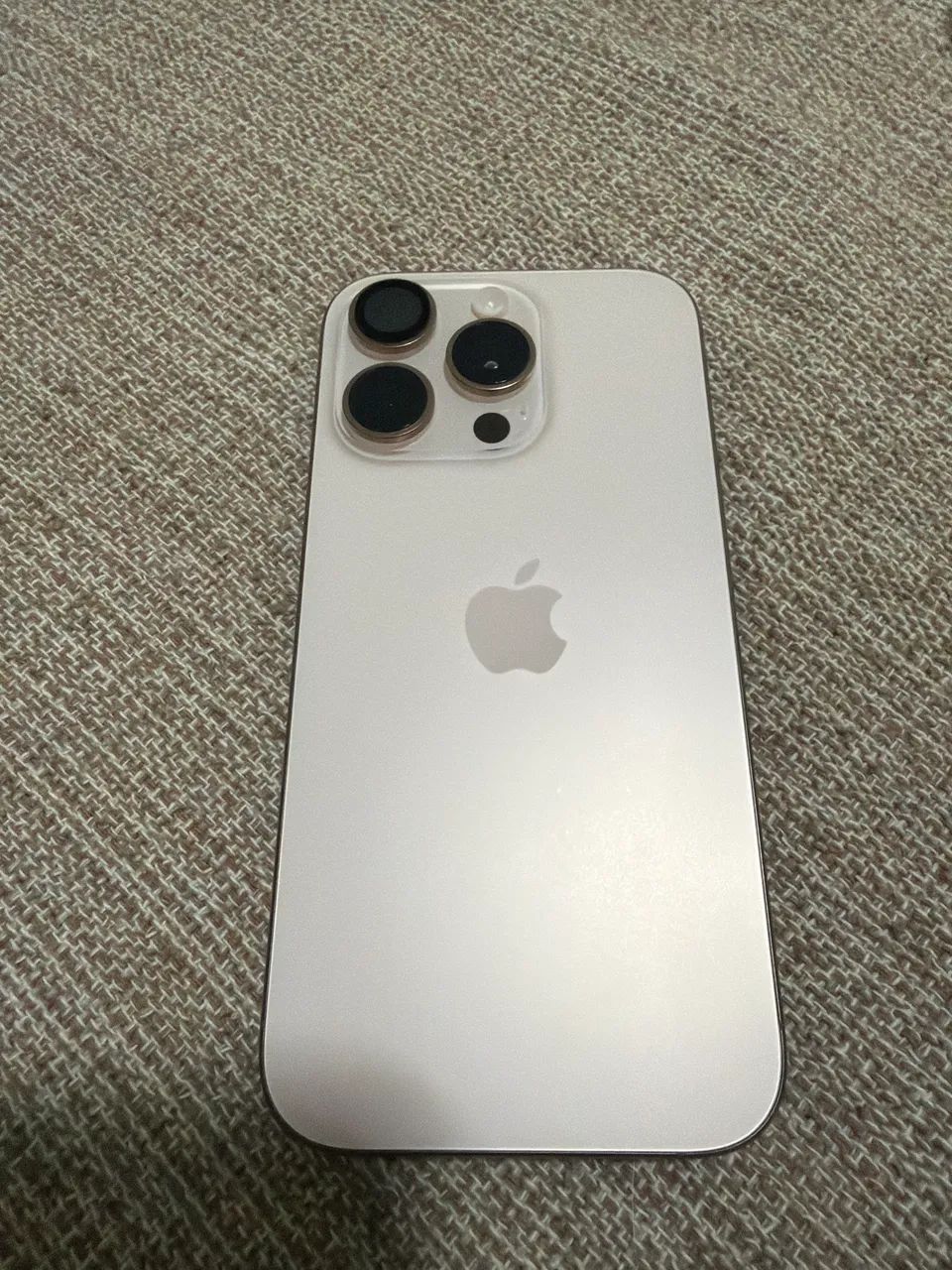 iPhone 16Pro - Foto 2