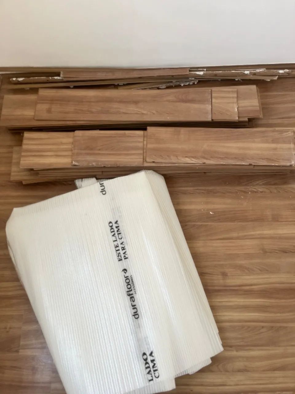 Piso Laminado Cerezo Varese Durafloor - Foto 5