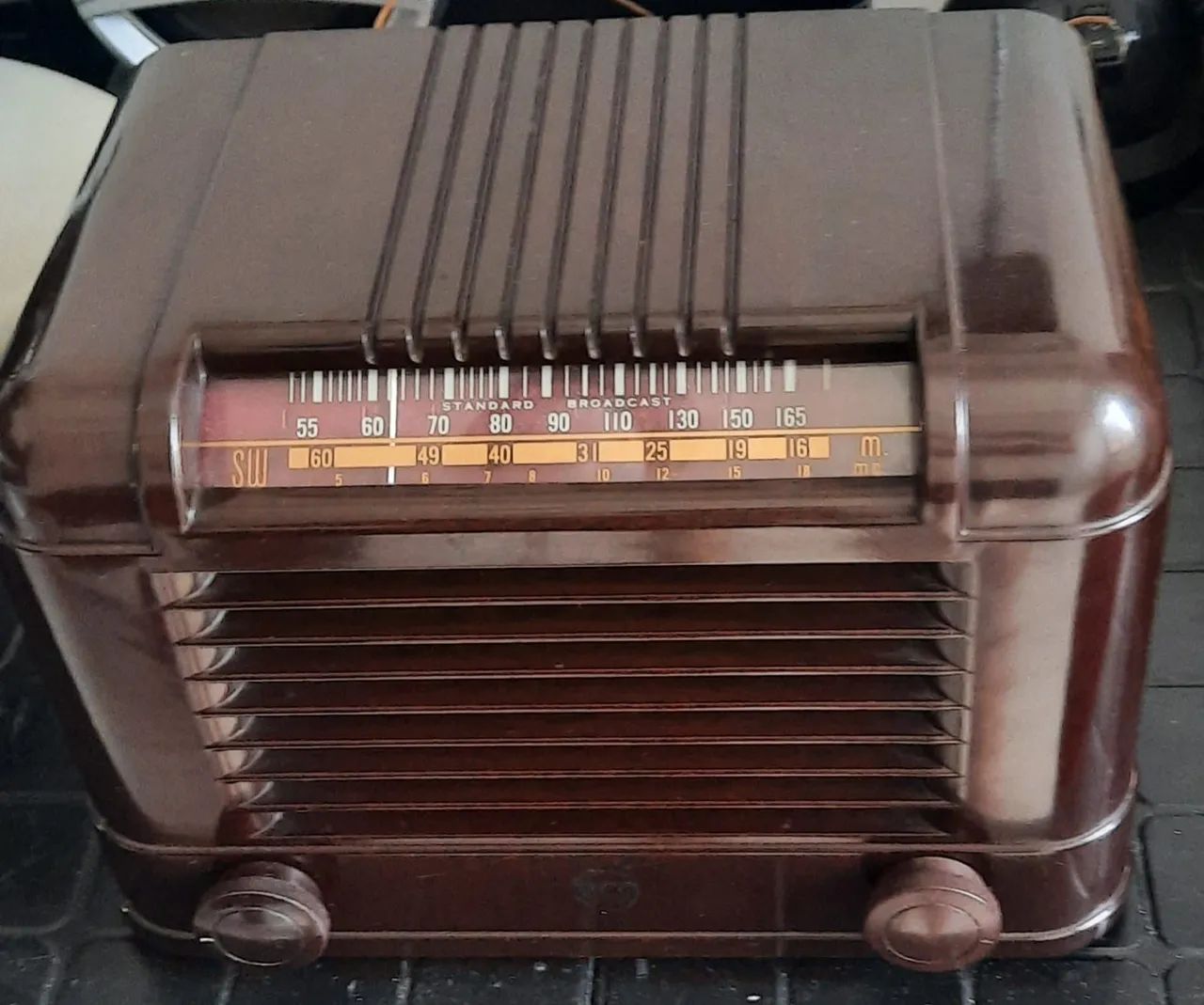 RÁDIO A VÁLVULA RCA