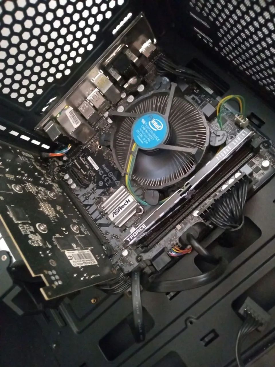 Computador Gamer (Para jogos e Estudo) - Foto 3