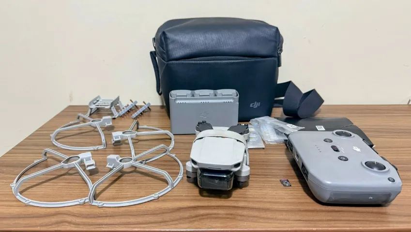 Drone Dji Mavic Mini 2 Fly More Combo + Sd Card E Acessórios - Foto 3