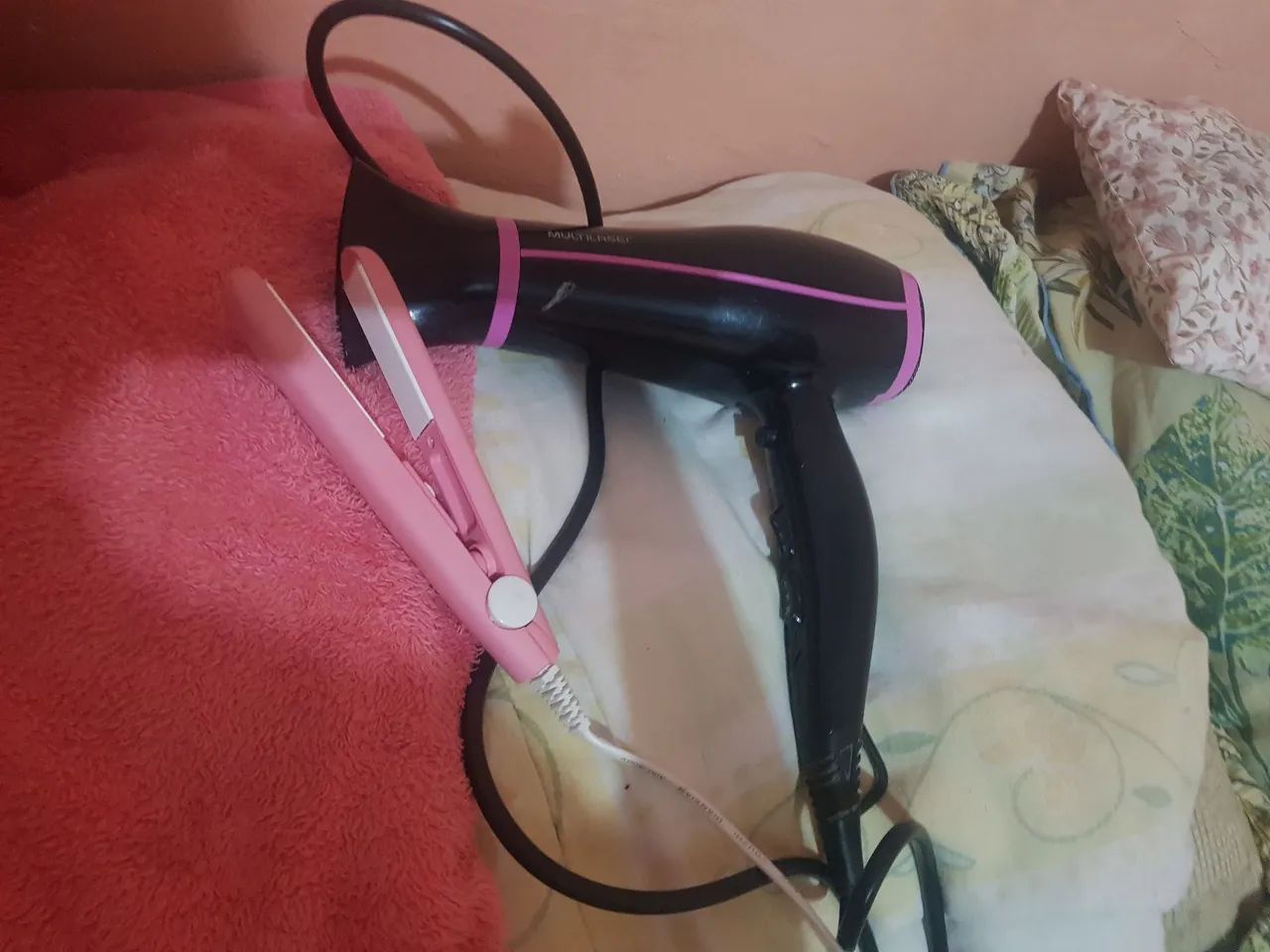 Secador e mini chapinha 