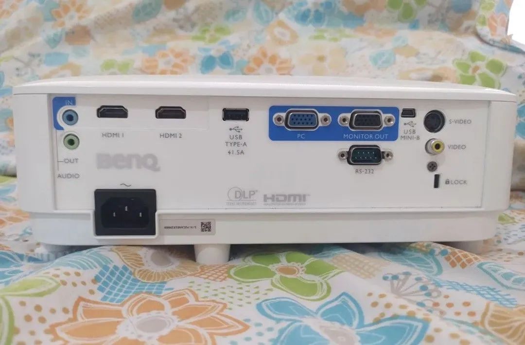 Projetor BenQ MX560 3D
