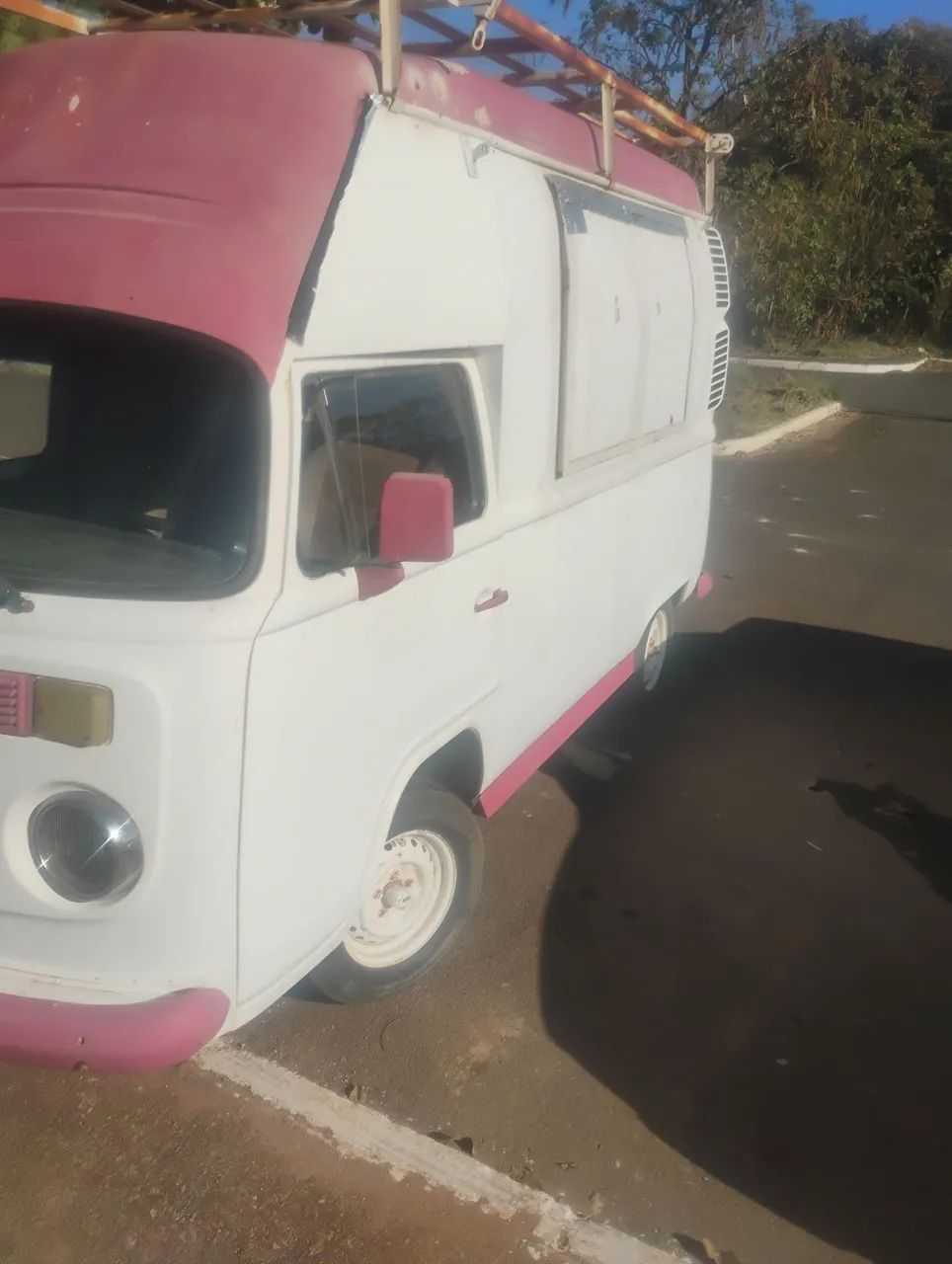 Volkswagen Kombi Furgão 2004