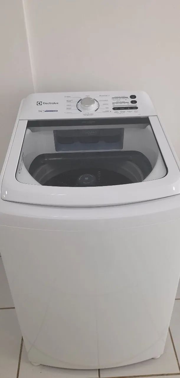 Máquina de lavar roupas 
