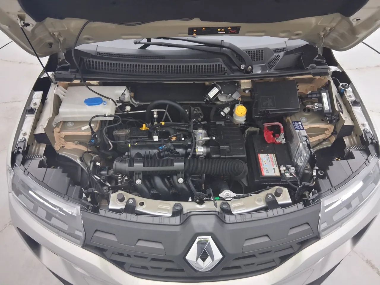 Renault Kwid 1.0 Zen, foto 10 de 18