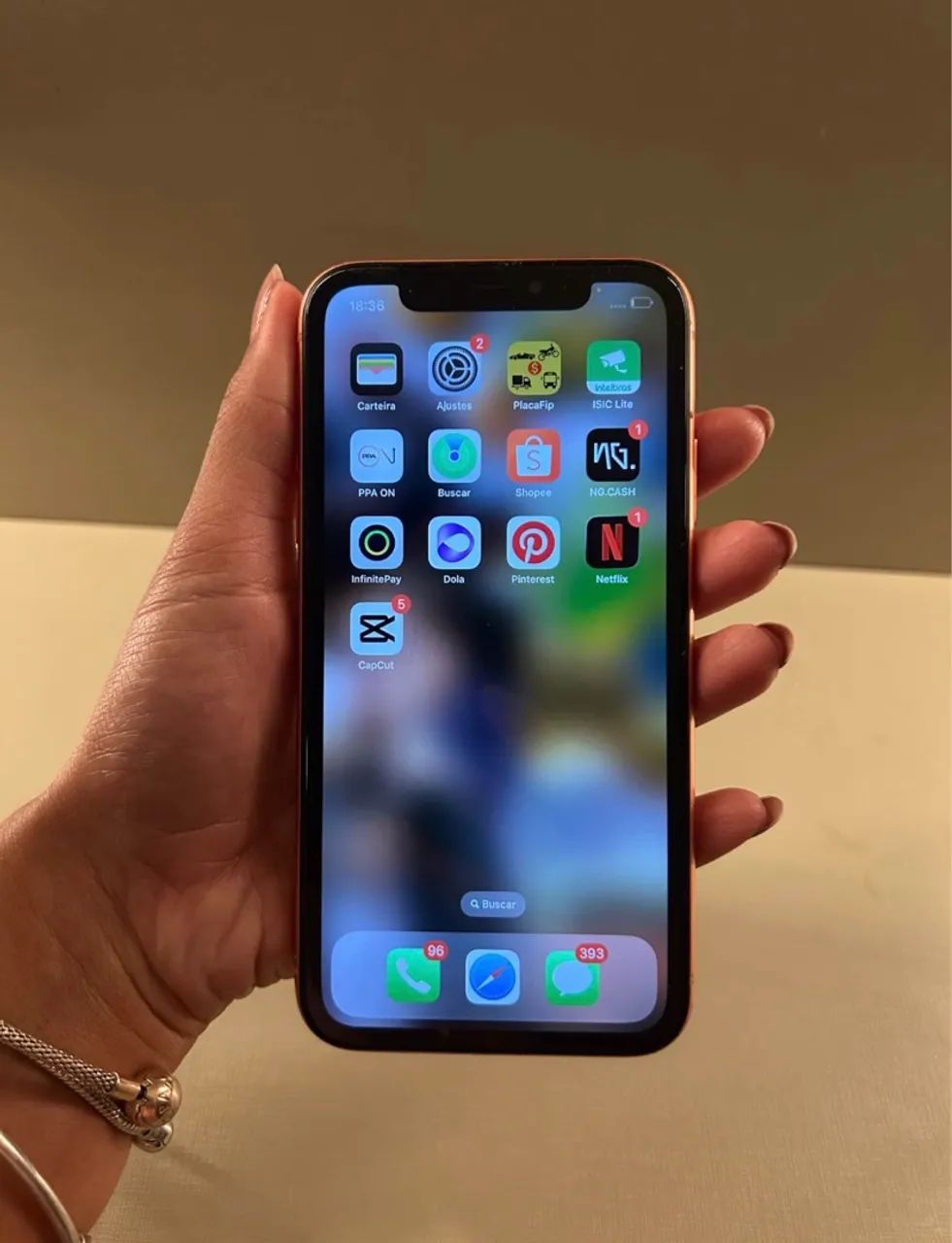 iPhone XR 