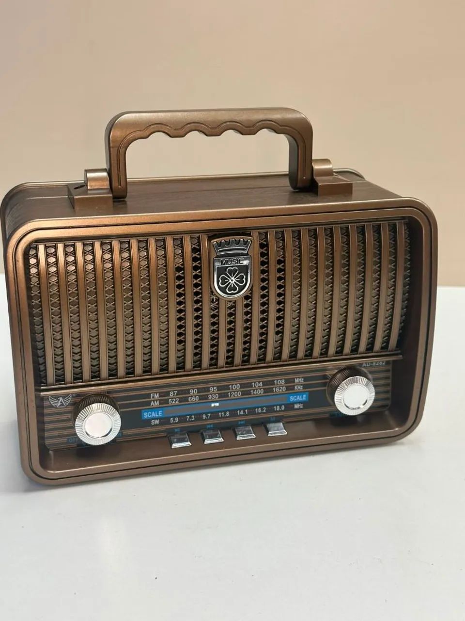 Rádio Retrô Vintage AM FM  - Foto 4