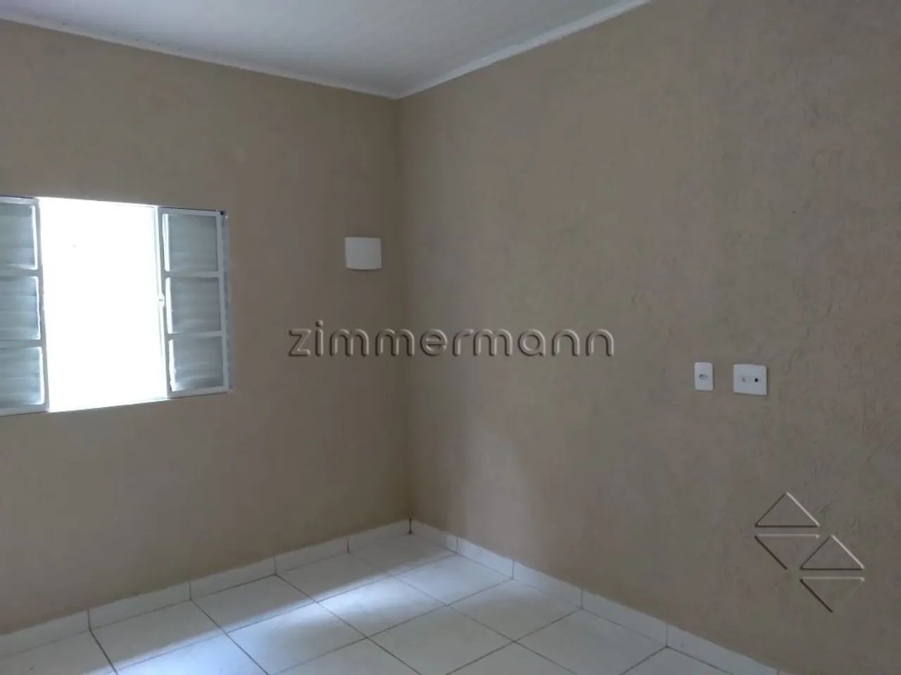 CASA NO IMIRIM COM 8 CASAS NO QUINTAL