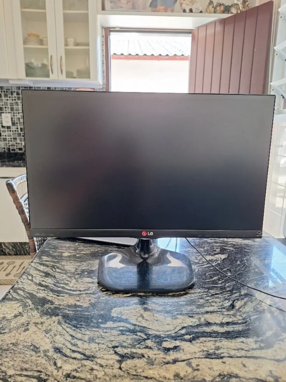 Monitor LG 23"