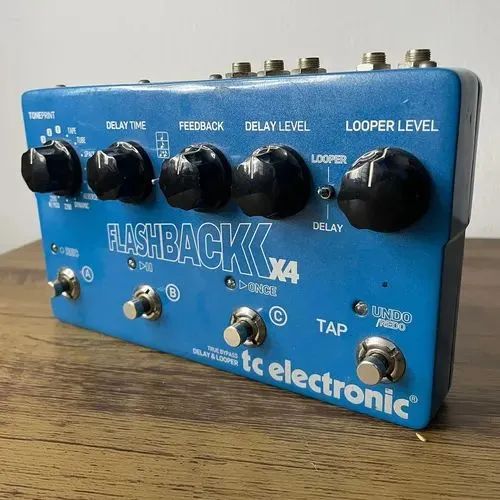 Pedal Flashback X4 delay