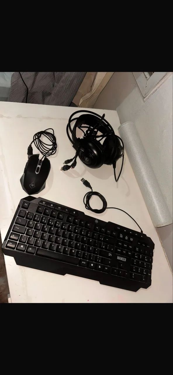 PERIFÉRICOS MANCER + mouse pad