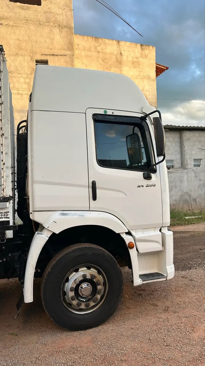 Volkswagen 24-250 cabine leito teto alto  - Foto 5
