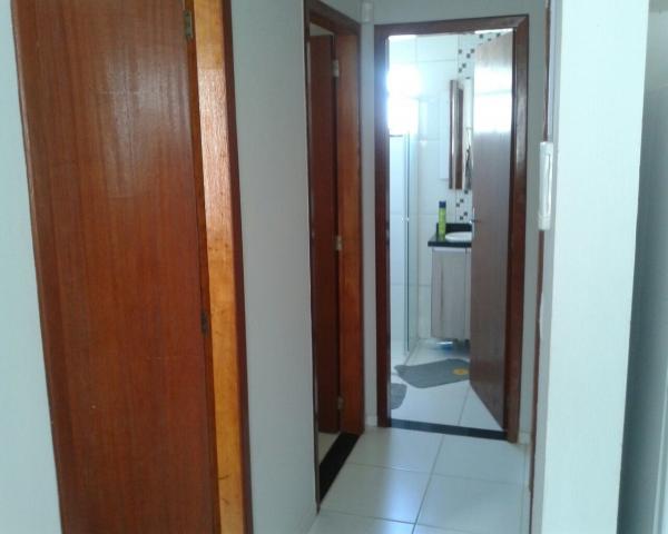 Linda casa em barra velha averbada 350mts do mar 03 dormitórios aceito carro no negócio - Foto 2