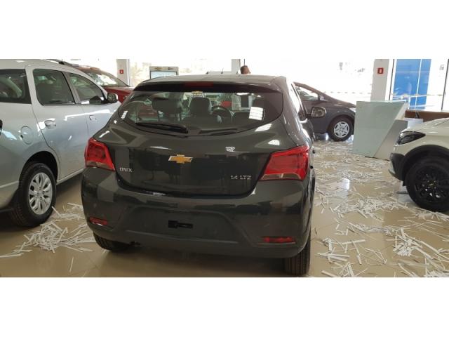 CHEVROLET ONIX 1.4 MPFI LTZ 8V FLEX 4P 2019 - Foto 2